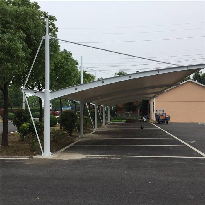 膜結(jié)構(gòu)汽車(chē)棚過(guò)去很常見(jiàn) 膜結(jié)構(gòu)汽車(chē)棚過(guò)去很常見(jiàn)