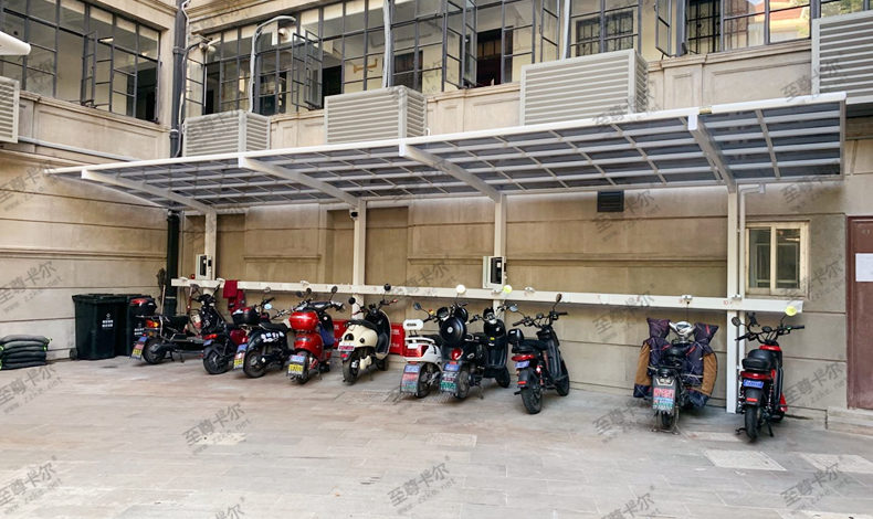 至尊卡爾電動(dòng)車充電棚.jpg 至尊卡爾電動(dòng)車充電棚.jpg