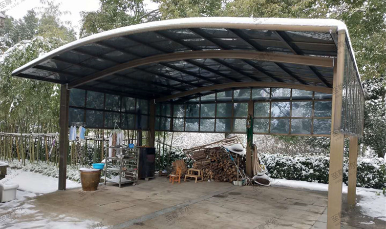 至尊卡爾耐力板車(chē)棚.jpg 至尊卡爾耐力板車(chē)棚.jpg