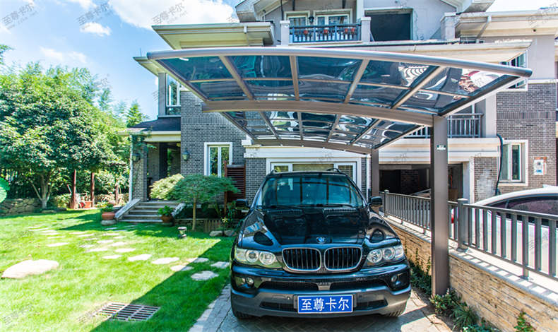 至尊卡爾雨棚市場，黃金大蛋糕！