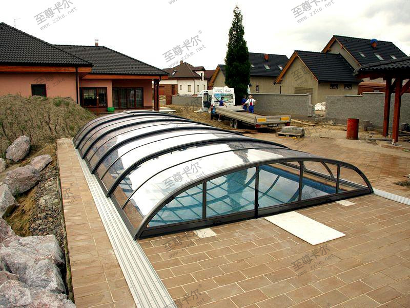 免費(fèi)測量設(shè)計(jì)+詳細(xì)報(bào)價(jià)（移動泳池蓋）