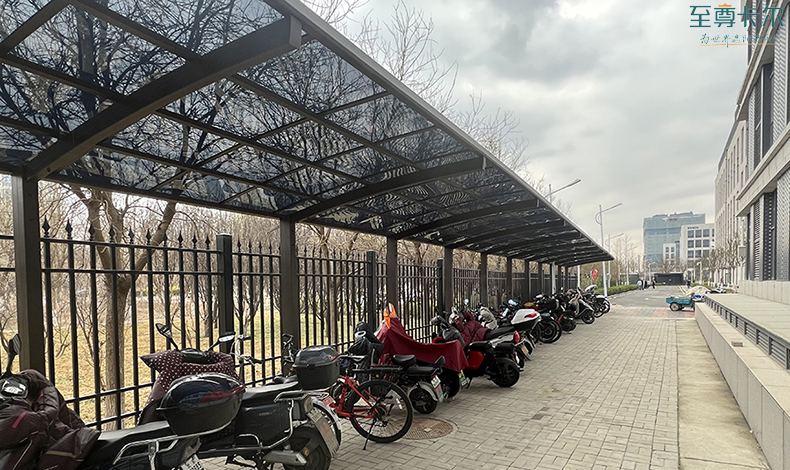 充電電動車棚圖片？小區(qū)充電樁車棚圖片？